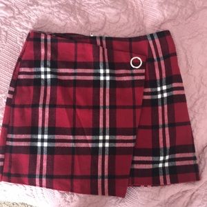 Bold Plaid skirt